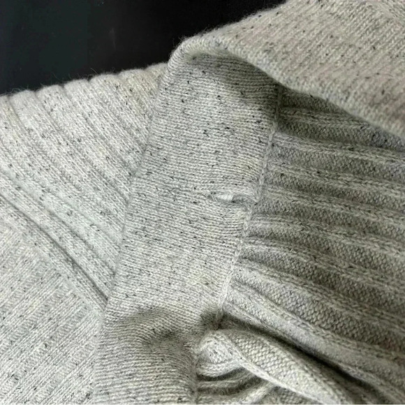 Club  Monaco Skirt - Picture 5 of 5